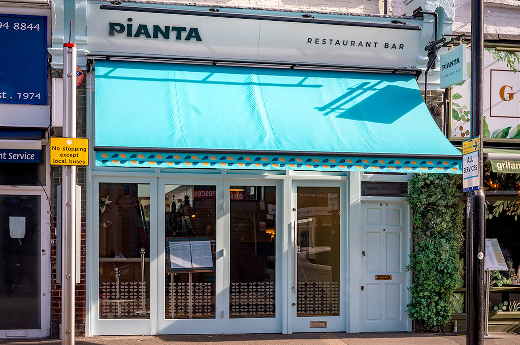 Pianta Bar Shopfront